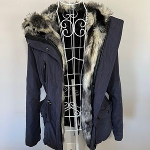 coat with fur Forever 21